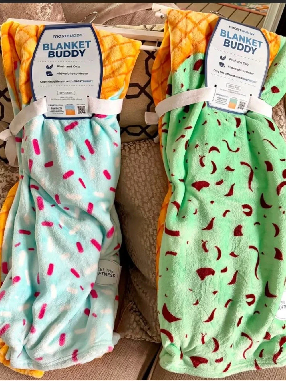 2 frost buddy drip blankets NWT